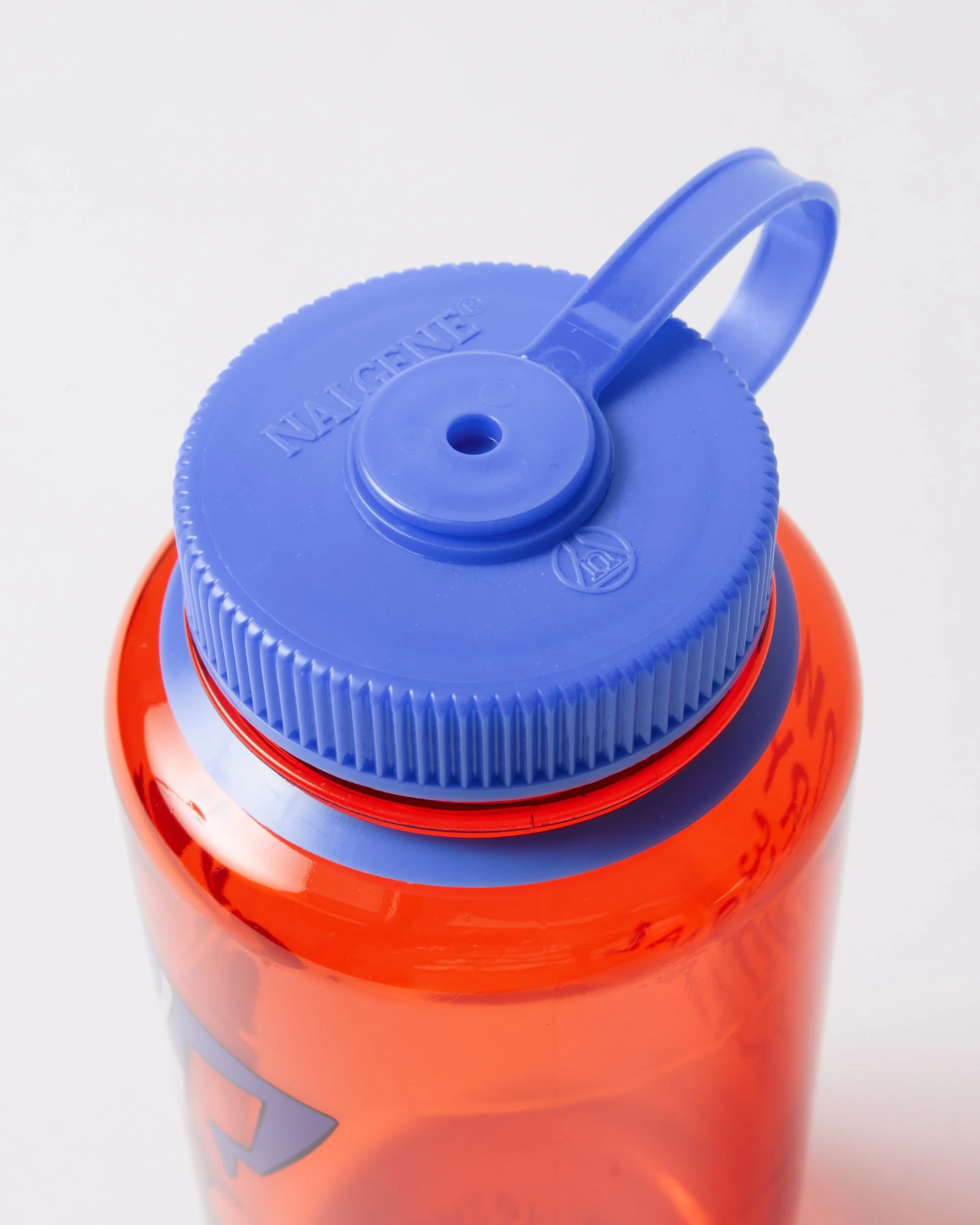 Nice and normal bottle - Image 3