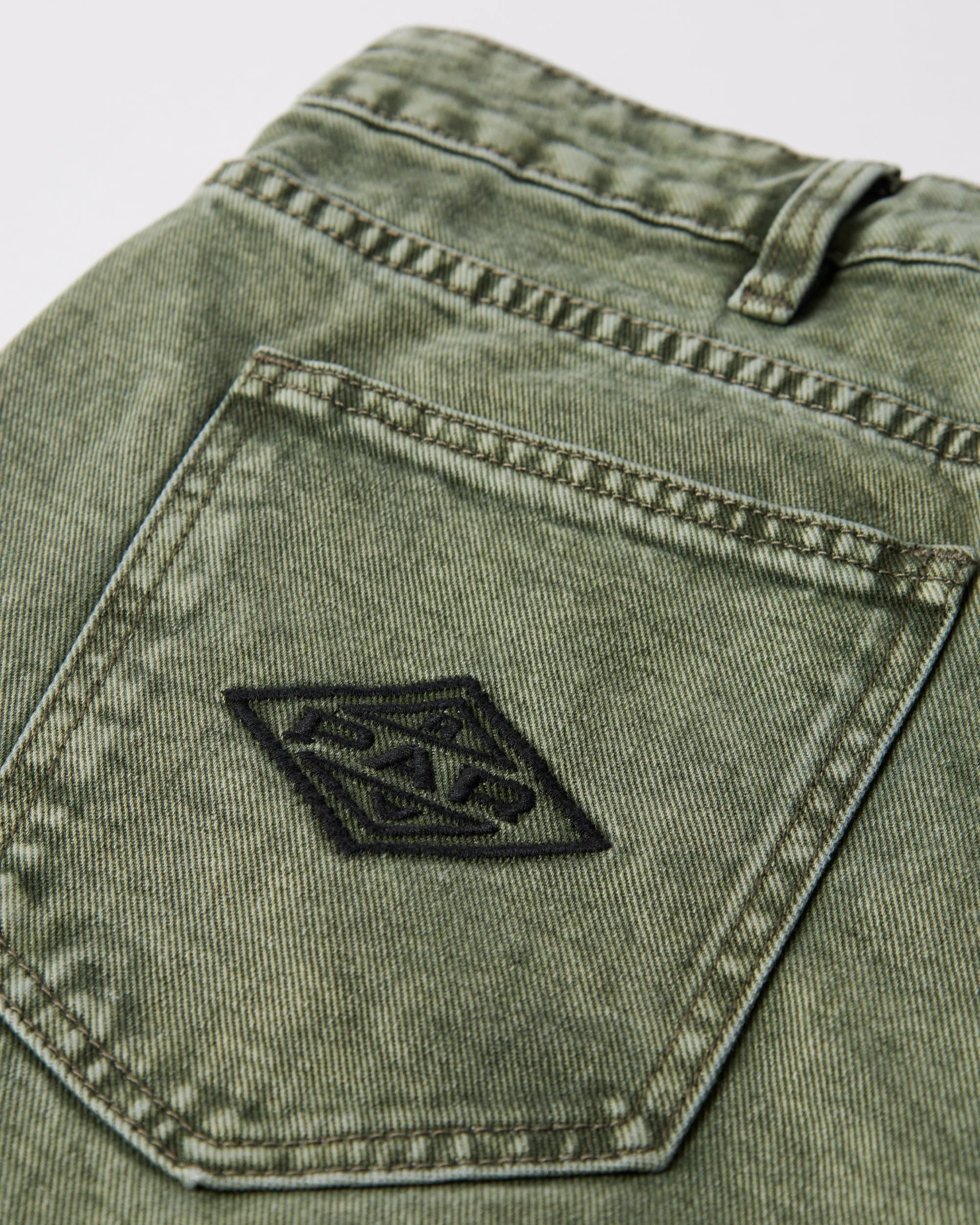 Protect the sun shorts - Image 10